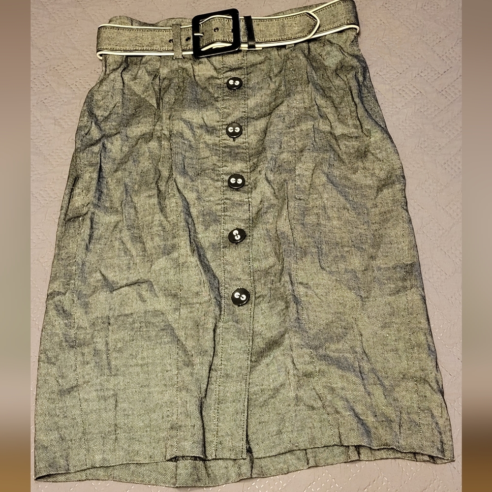 Bebe pencil skirt